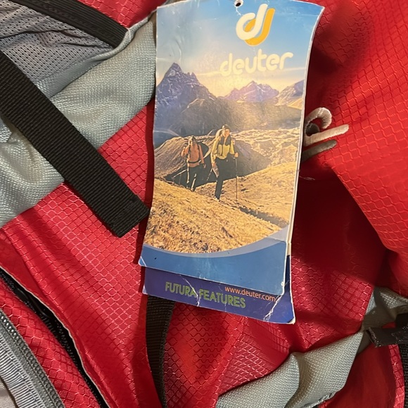 Deuter MOAB JAM 30 Red/Grey Backpack New with Tag - Picture 3 of 12